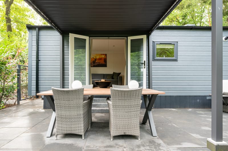 Terras bij de tuindeuren